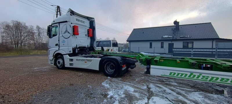 MERCEDES – BENZ ACTROS MP4  / NACZEPA KRONE SD